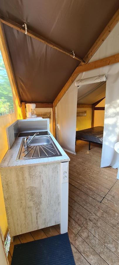 Camping Domaine Papillon Reyrevignes  Exterior photo